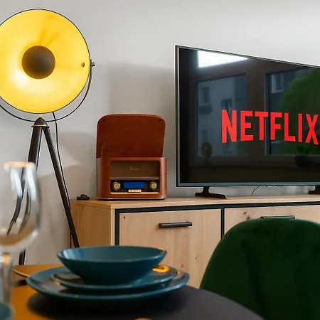 公寓 Exklusives - Zentral Innenstadtlage - Kostenloser Parkplatz - Aufzug - Modern Fuer Bis Zu 4 Personen - Smart 雷克林豪森