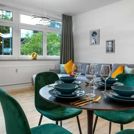 Exklusives - Zentral Innenstadtlage - Kostenloser Parkplatz - Aufzug - Modern Fuer Bis Zu 4 Personen - Smart