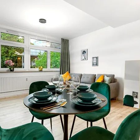 Exklusives - Zentral Innenstadtlage - Kostenloser Parkplatz - Aufzug - Modern Für Bis Zu 4 Personen - Smart Apartment *