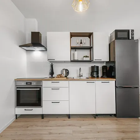 Apartment Exklusives - Zentral Innenstadtlage - Kostenloser Parkplatz - Aufzug - Modern Für Bis Zu 4 Personen - Smart *