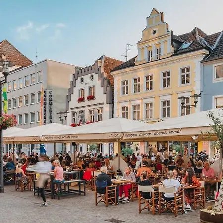 Exklusives - Zentral Innenstadtlage - Kostenloser Parkplatz - Aufzug - Modern Fuer Bis Zu 4 Personen - Smart *