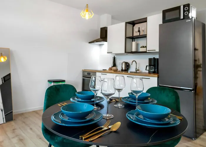 Exklusives - Zentral Innenstadtlage - Kostenloser Parkplatz - Aufzug - Modern Fuer Bis Zu 4 Personen - Smart Apartamento *