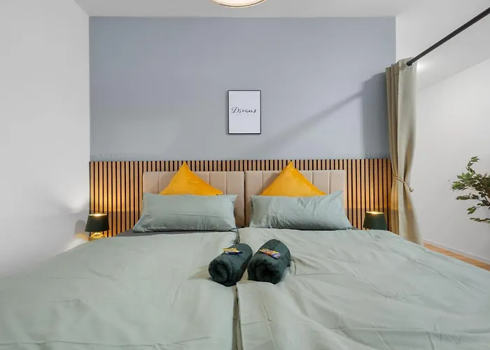 Exklusives - Zentral Innenstadtlage - Kostenloser Parkplatz - Aufzug - Modern Fuer Bis Zu 4 Personen - Smart