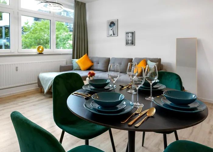 Appartamento Exklusives - Zentral Innenstadtlage - Kostenloser Parkplatz - Aufzug - Modern Fuer Bis Zu 4 Personen - Smart