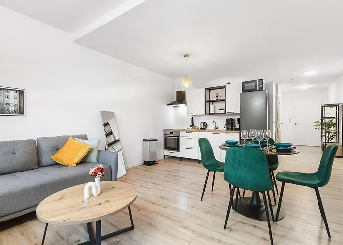 Appartamento Exklusives - Zentral Innenstadtlage - Kostenloser Parkplatz - Aufzug - Modern Fuer Bis Zu 4 Personen - Smart