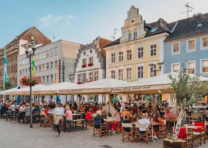 Exklusives - Zentral Innenstadtlage - Kostenloser Parkplatz - Aufzug - Modern Fuer Bis Zu 4 Personen - Smart *